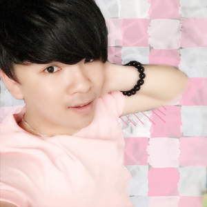 日本一本首视频二区
