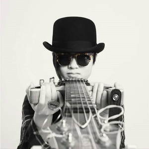 日本一本首视频二区
